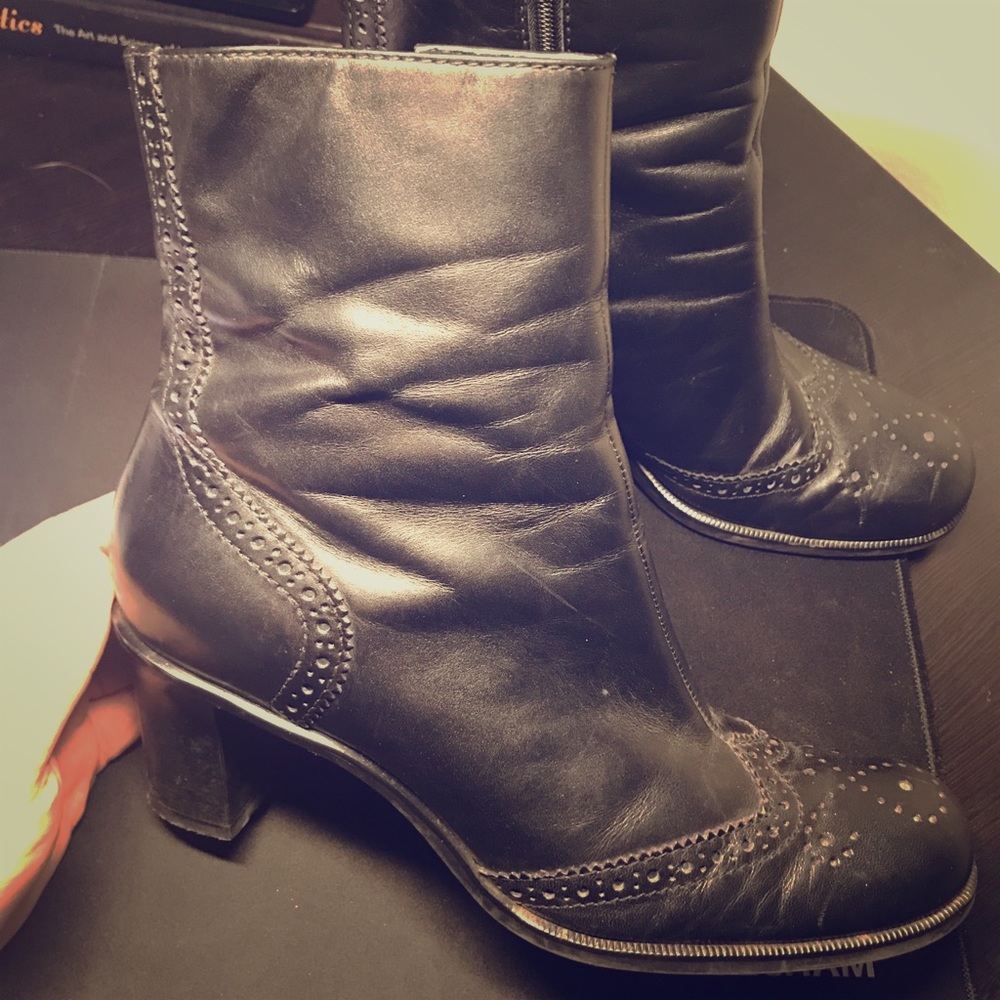 EUC FRANCO SARTO Leather Booties
